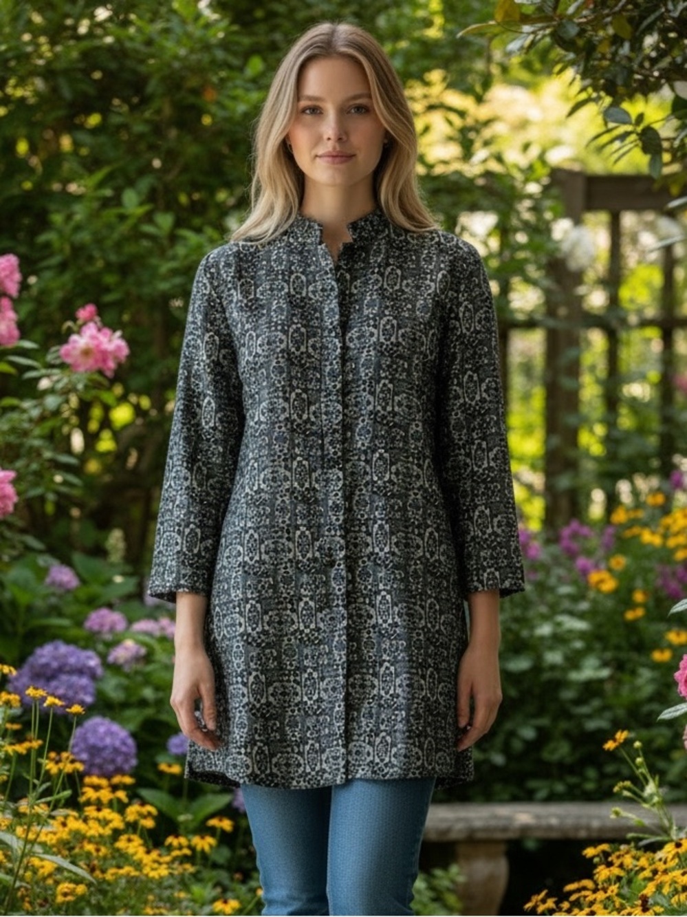 Chico's Design Brocade Light Jacket Small